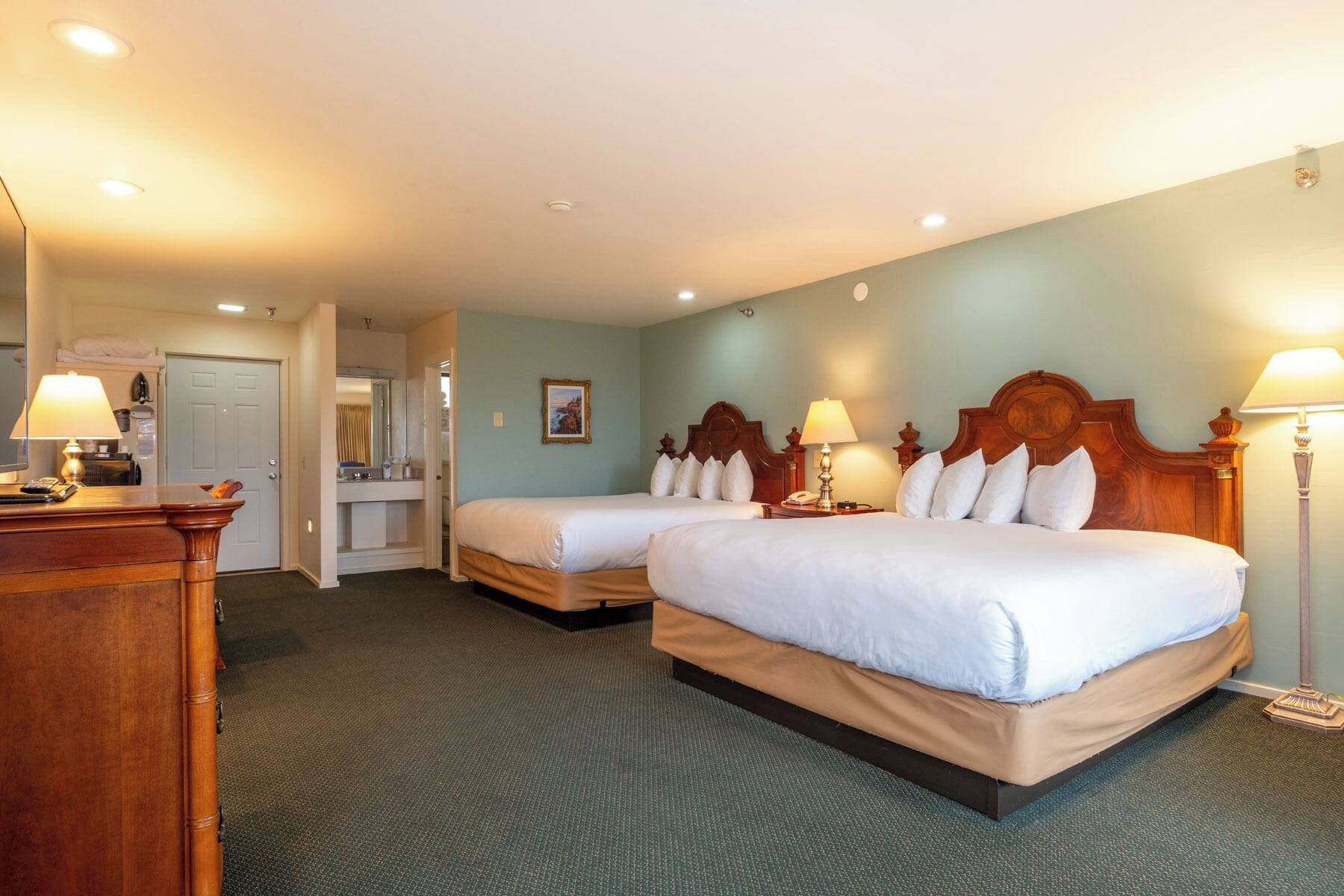 In-room safe, individually furnished, iron/ironing board, free WiFi