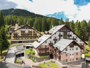 Aerial view - Neve Sole Folgarida Resort Aparthotel (Dimaro Folgarida)
