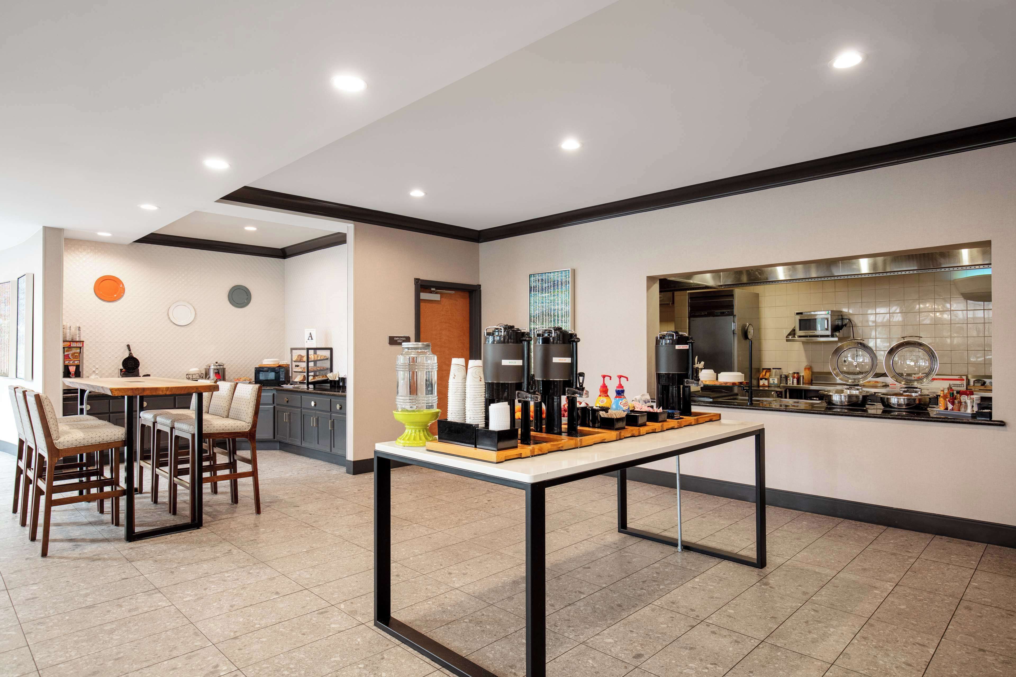 daily continental breakfast (usd 12.00 per person)