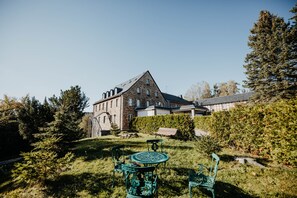 Esterni