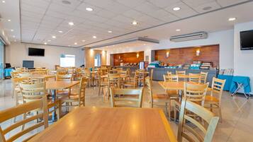 Desayuno continental incluido todos los días