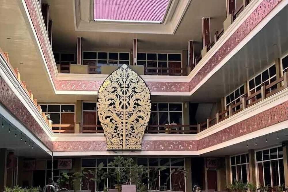 Hotel Karthi