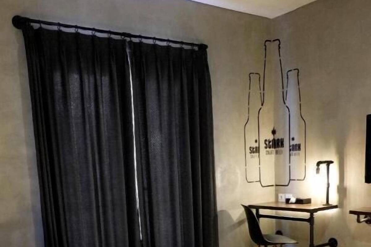 Down comforters, pillowtop beds, minibar, in-room safe