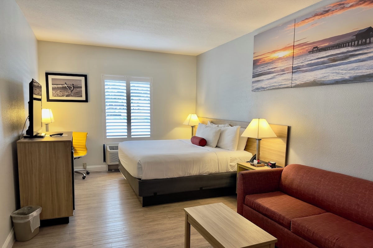 1 bedroom, Egyptian cotton sheets, premium bedding, pillow-top beds