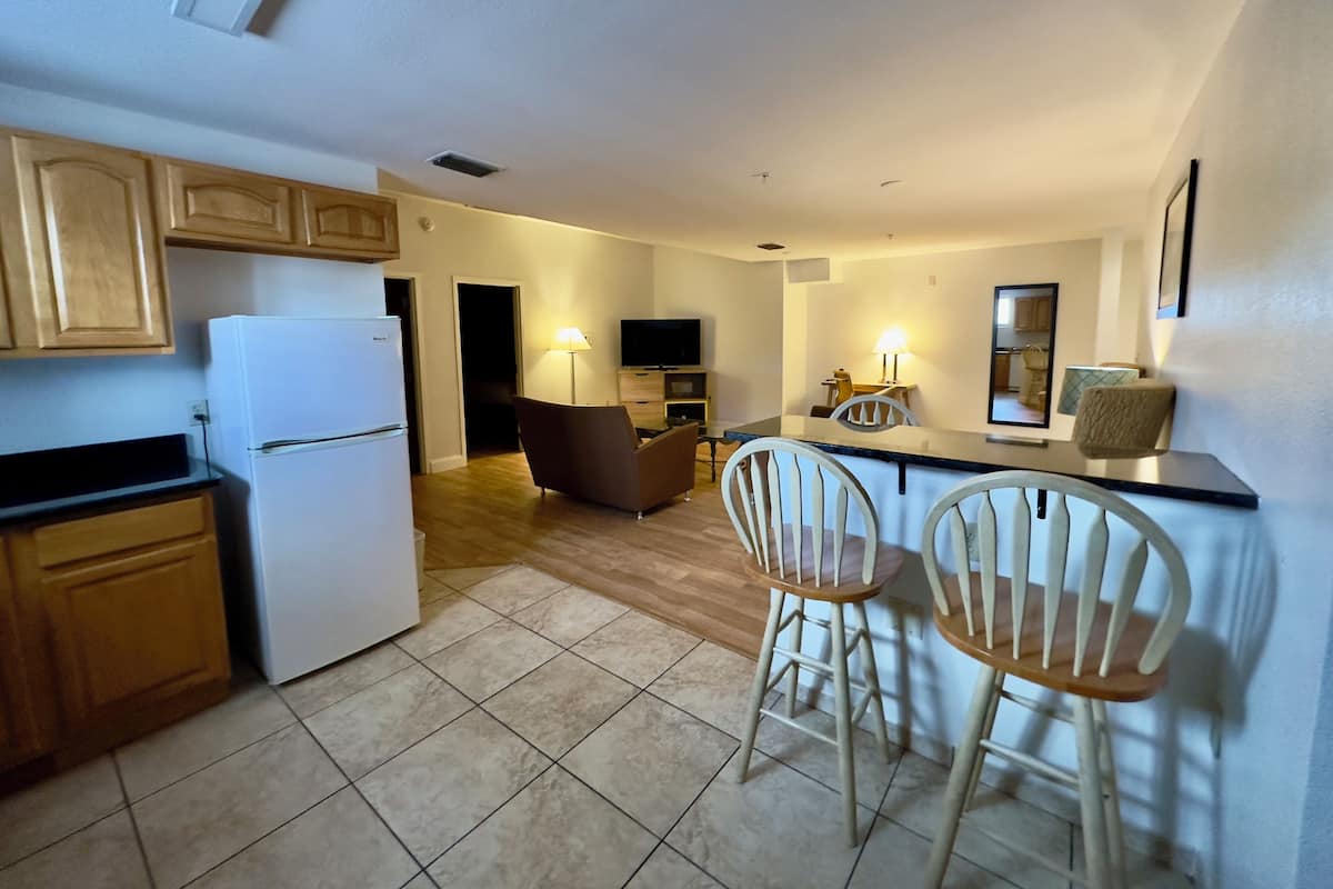 Suite, 2 Schlafzimmer, Nichtraucher (1 Kind Bed & 2 Queen Beds)
