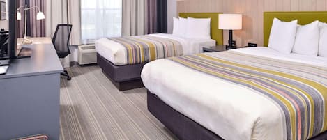 1 Schlafzimmer, Allergikerbettwaren, Daunenbettdecken, Schreibtisch