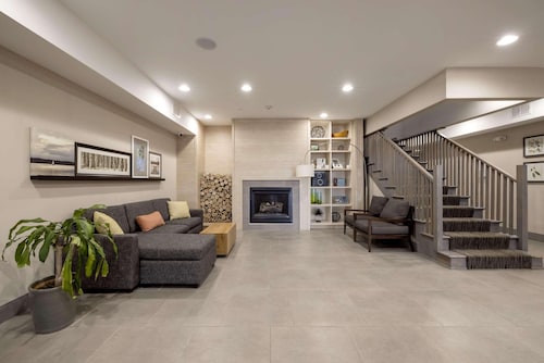 Country Inn & Suites by Radisson, Tinley Park, IL