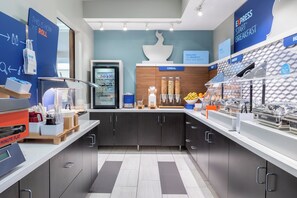 Free daily continental breakfast