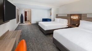 Suite, 2 queensize-senger, tilgjengelighetstilpasset (Communications) | Skrivebord, strykejern/-brett og barnesenger (inkludert)
