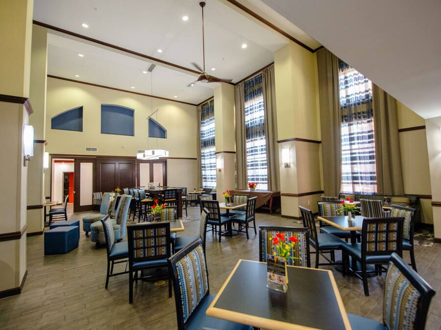 Desayuno buffet incluido todos los días