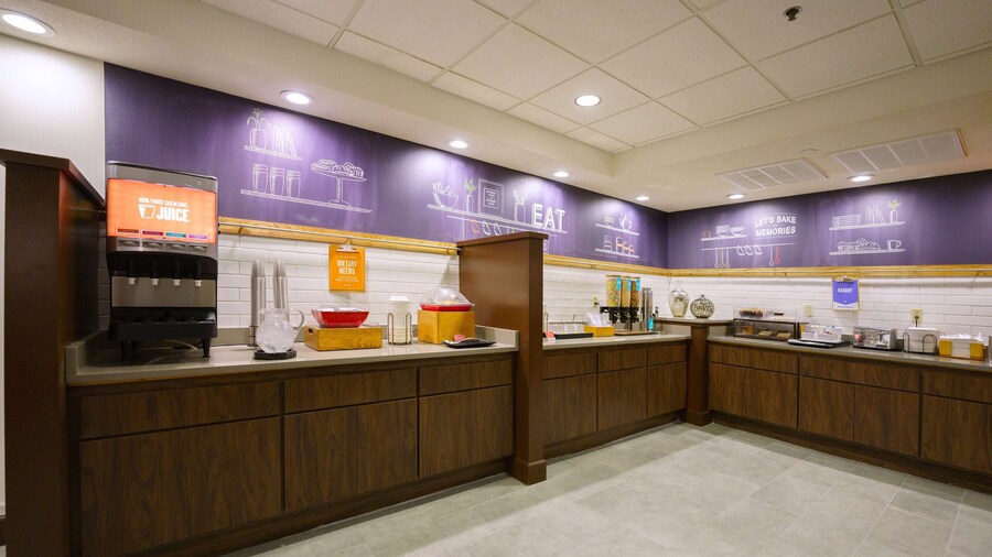 Hampton Inn Hays-North of I-70