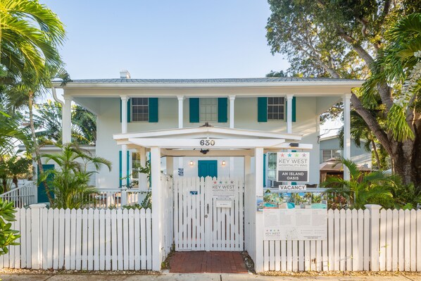 Exterior detail - Kona Kai Oasis (Key West)