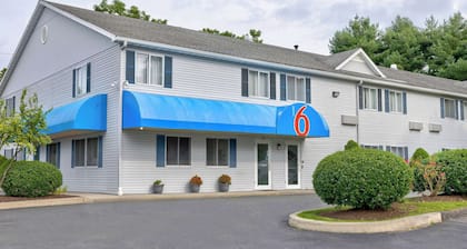 Motel 6 Bethel, CT - Danbury