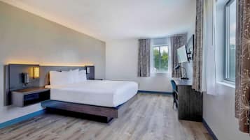 Escrivaninha, Wi-Fi de cortesia, roupa de cama