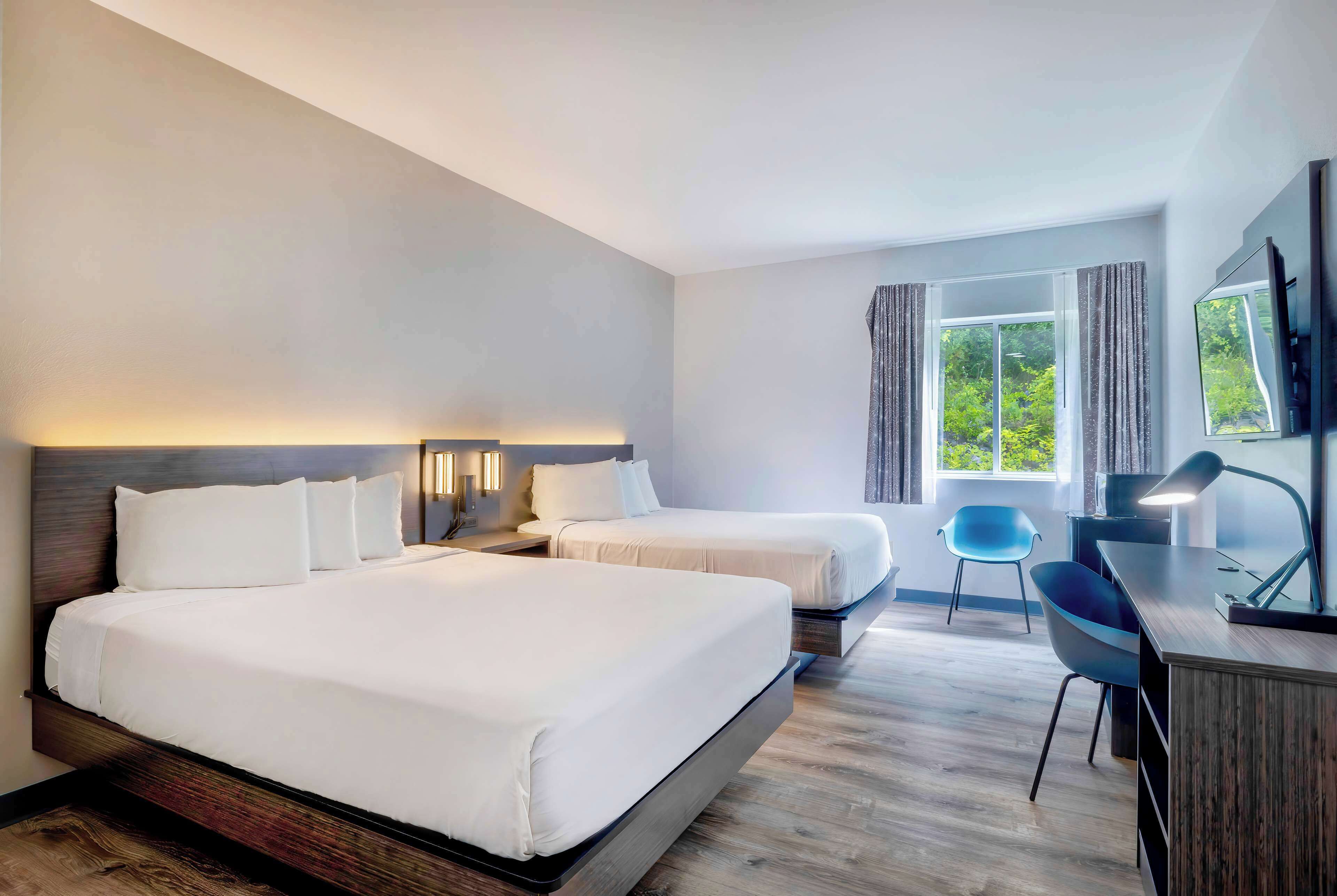 โต๊ะทำงาน, Wi-Fi ฟรี, ผ้าปูที่นอน