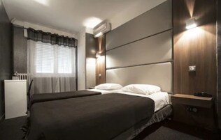 Comfort Twin Room | Premium bedding, in-room safe, desk, soundproofing