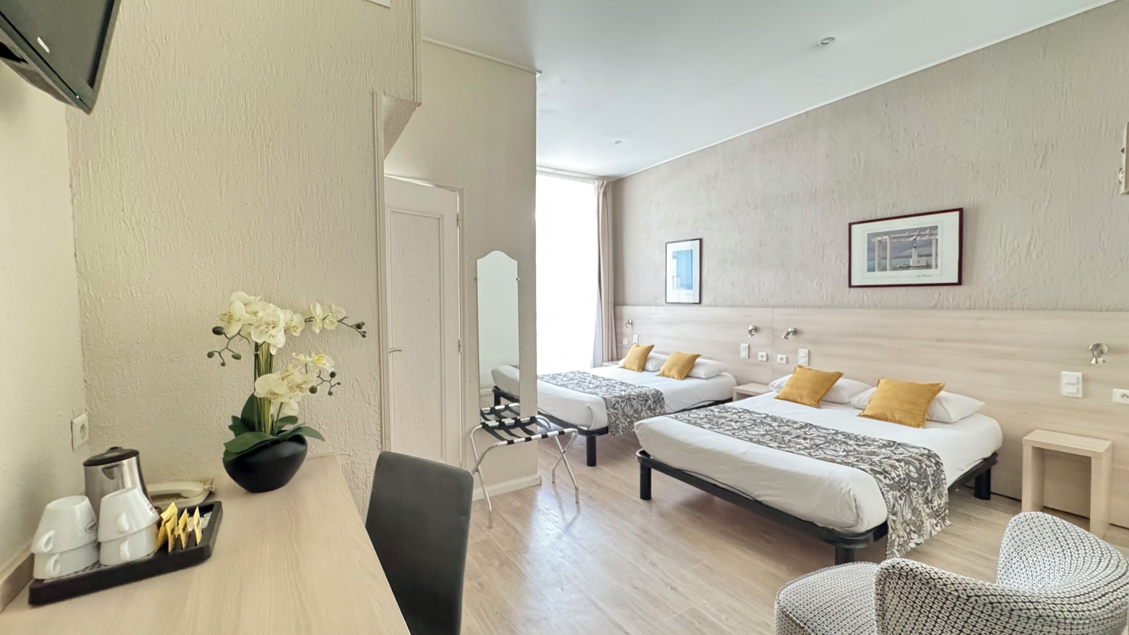 Photo - Hôtel Helvétique