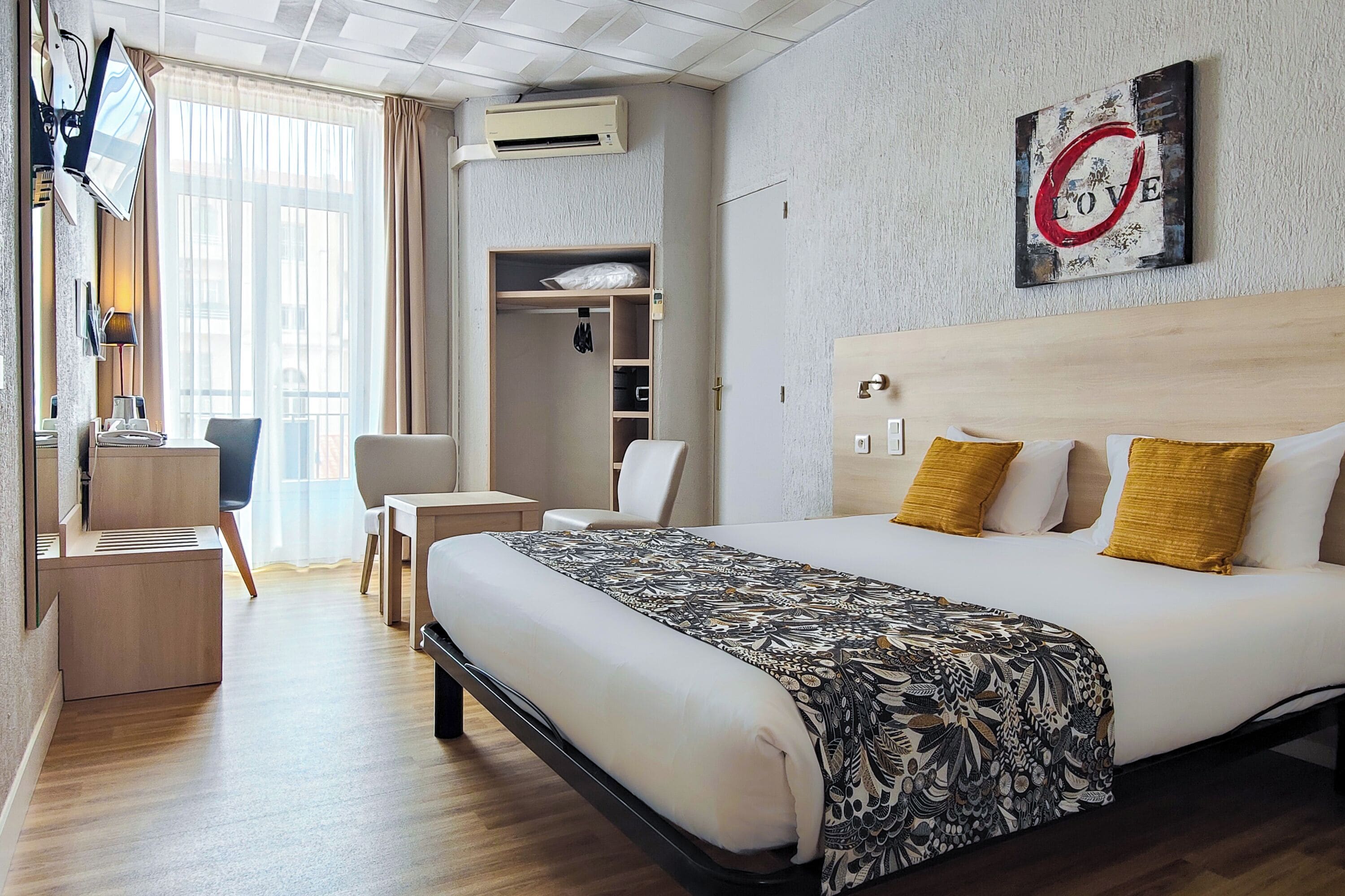 Photo - Hôtel Helvétique
