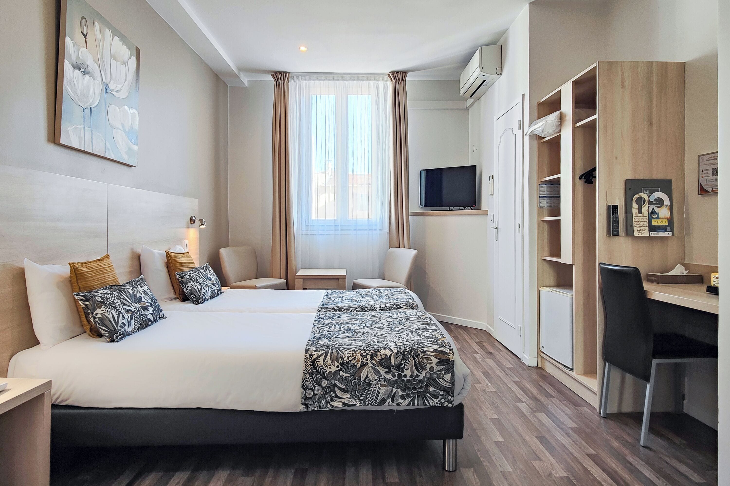 Photo - Hôtel Helvétique