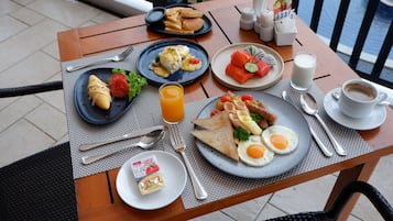 Desayuno buffet todos los días (con cargo)