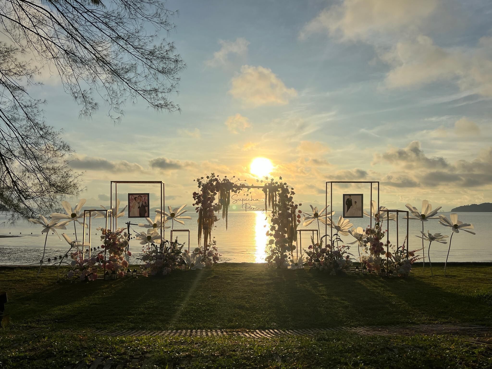 屋内結婚式場