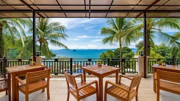 Frühstück und Abendessen, asiatische Küche