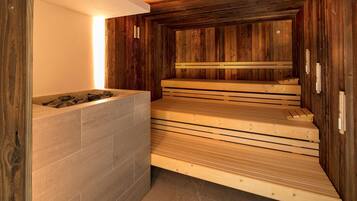 Executive kamer, 1 kingsize bed, niet-roken (No Elevator Access;Larger Room) | Spa | Hotstone-massages, massagebehandelingen