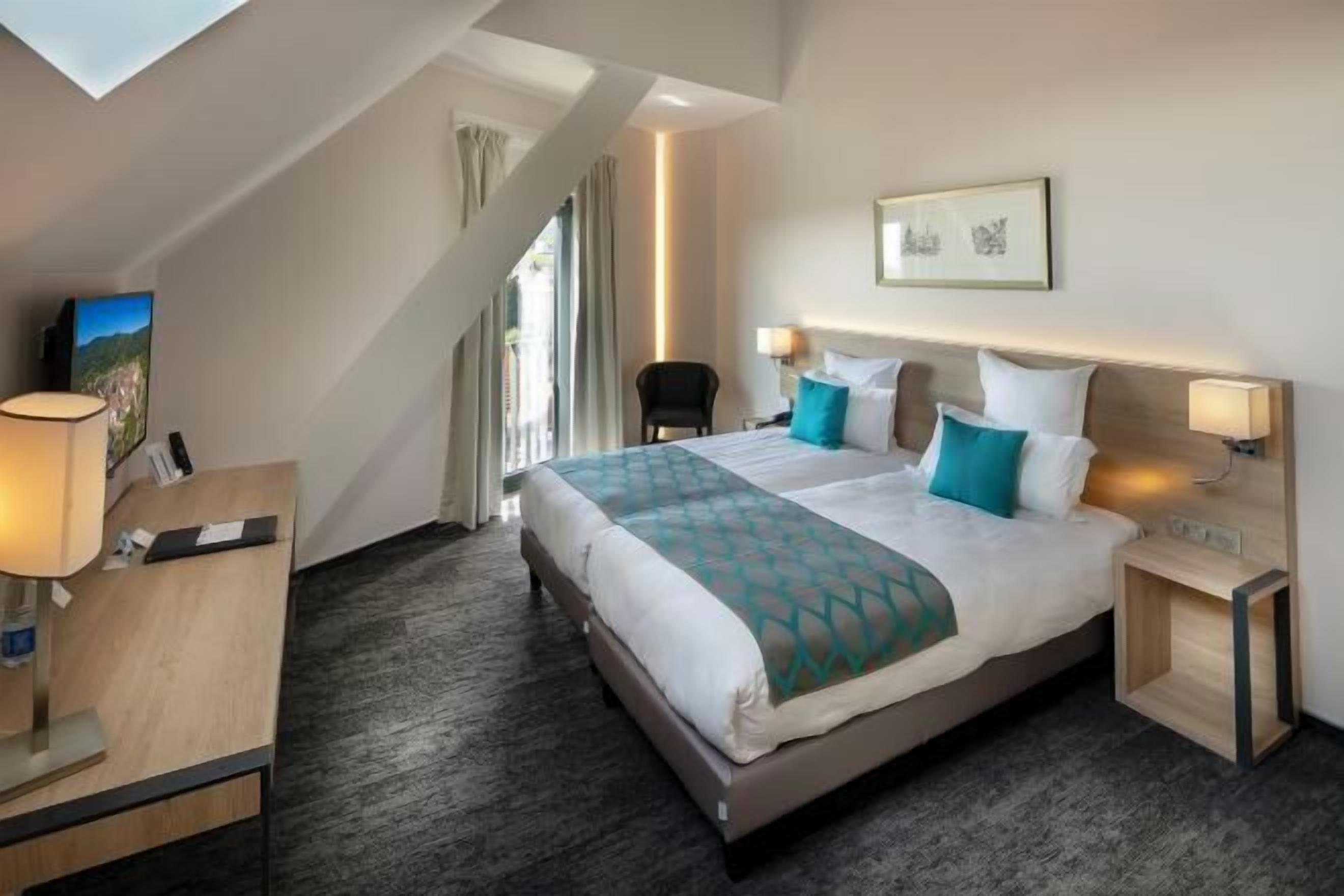 1 habitación, minibar, caja de seguridad en la habitación y escritorio 