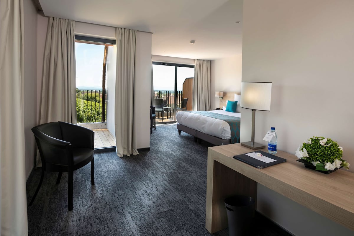 family duplex, multiple beds, terrace (spa access) | 1 bedroom, minibar, in-room safe, desk