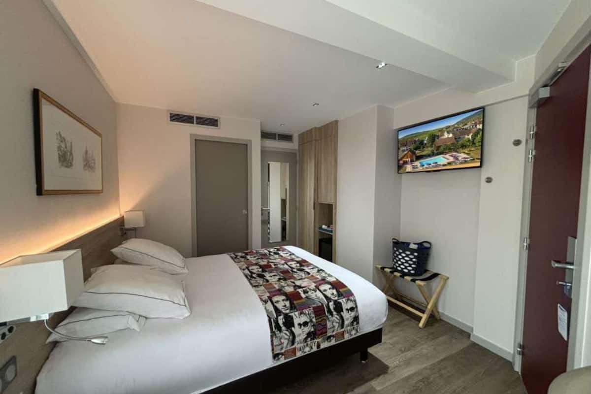 1 bedroom, minibar, in-room safe, desk