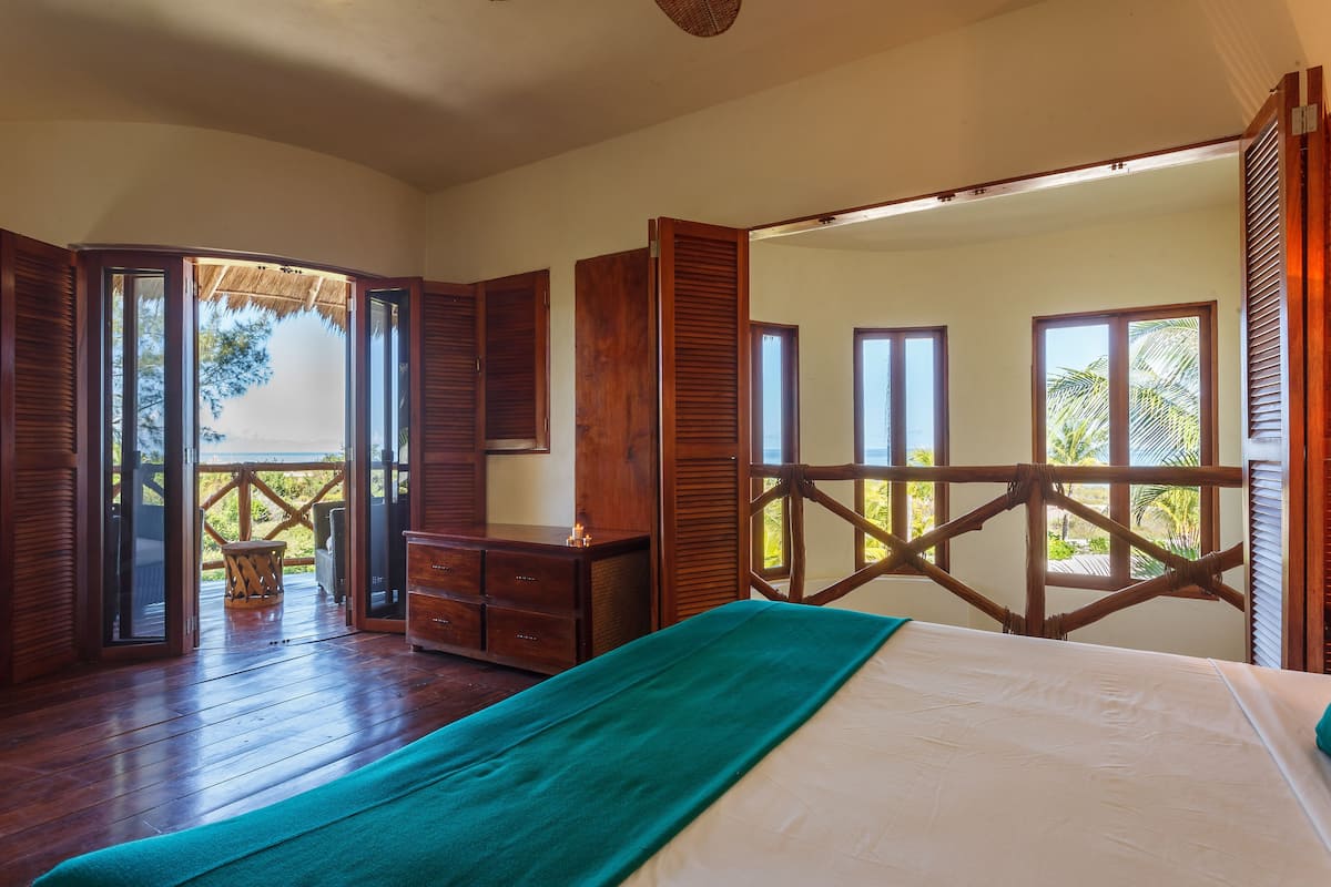 master suite  | premium bedding, in-room safe, free cots/infant beds, free wifi