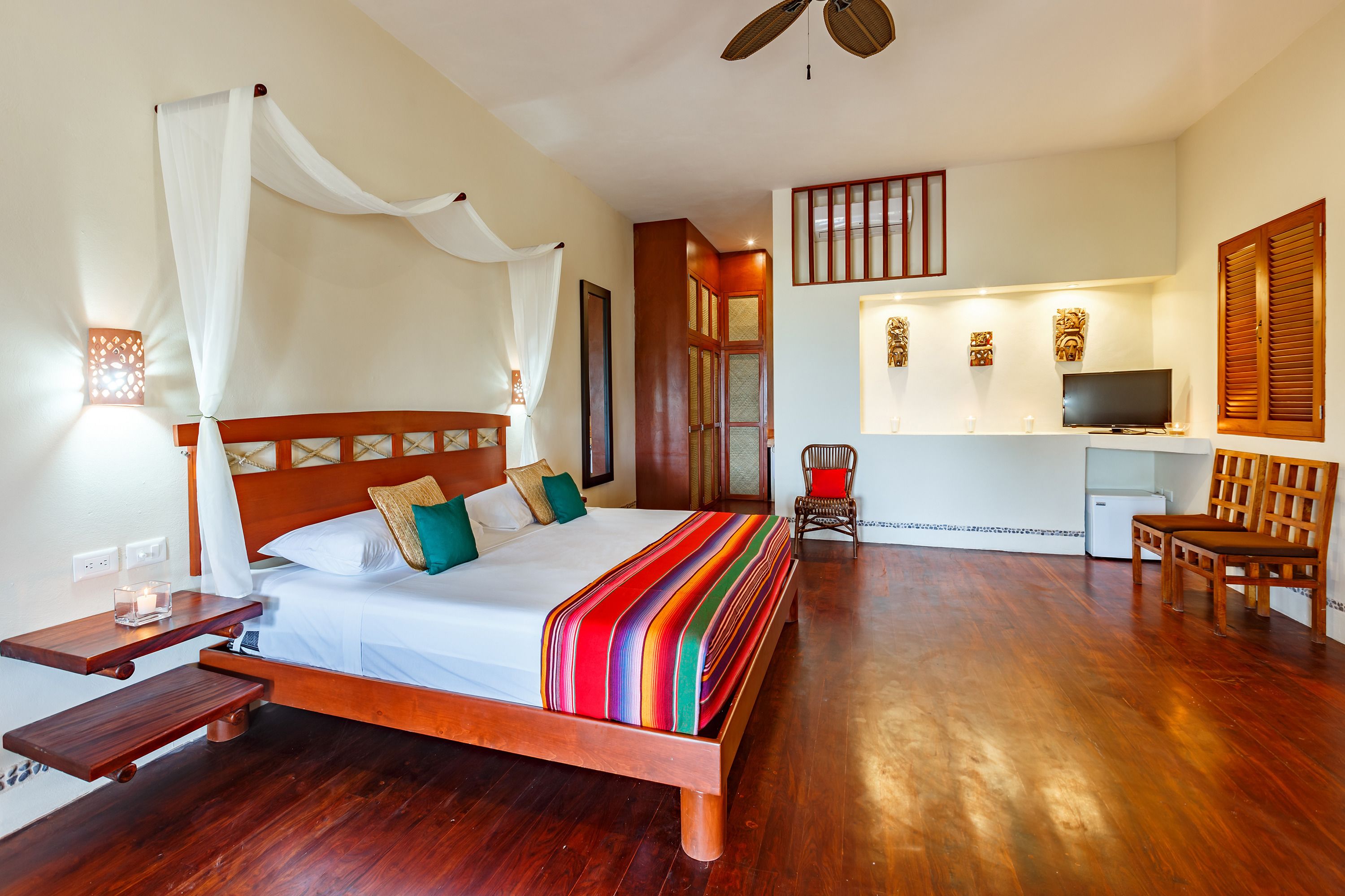 Superior Suite, Jetted Tub | Premium bedding, in-room safe, free cribs/infant beds, free WiFi