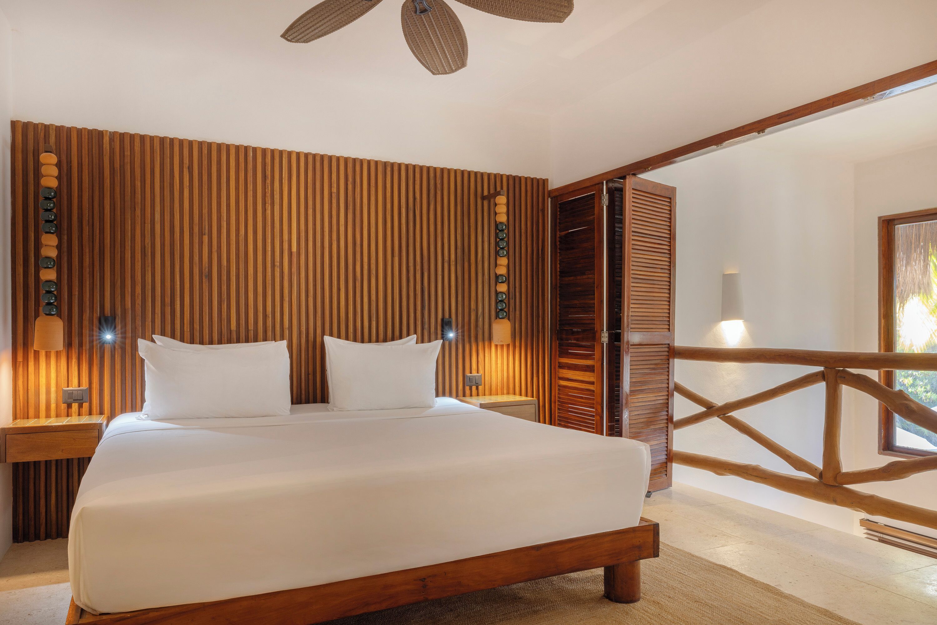 Master Suite  | Bộ đồ giường cao cấp, két bảo mật tại phòng 