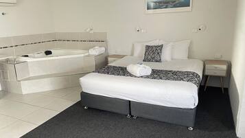 King room with Spa bath-Located 1st Floor (No Elevator) | Desk, laptop workspace, iron/ironing board, free WiFi