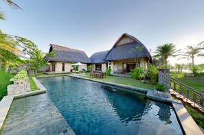 Villa, 3 habitaciones, piscina privada | Vistas al mar