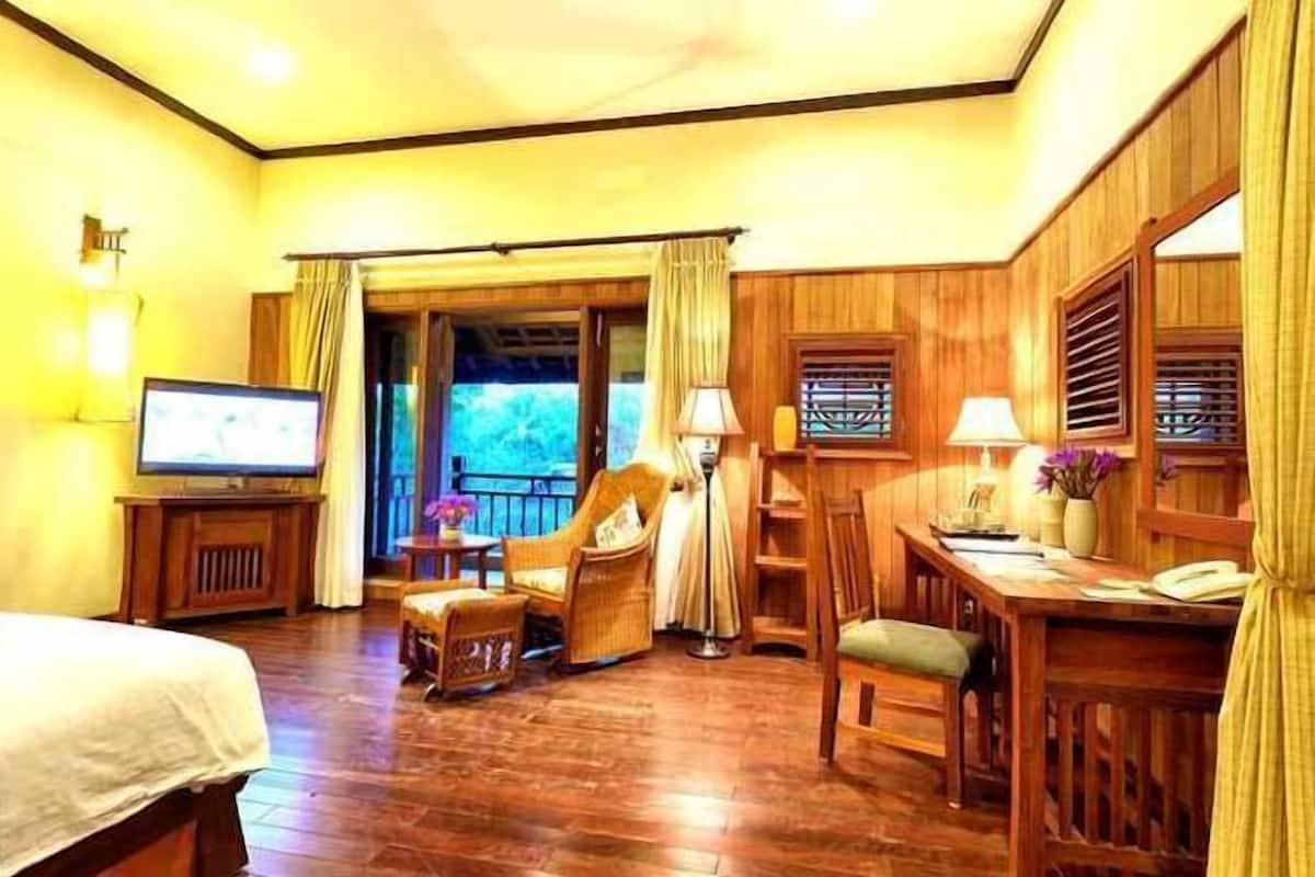3 bedrooms, minibar, in-room safe, desk