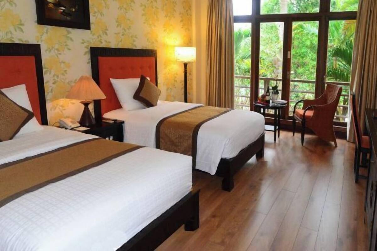 3 bedrooms, minibar, in-room safe, desk