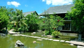 Living area - Sun Spa Resort & Villas (Dong Hoi)