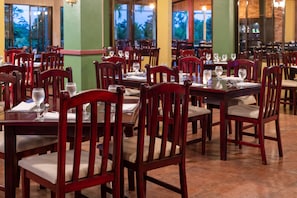 Breakfast, lunch, dinner served; international cuisine, pool views