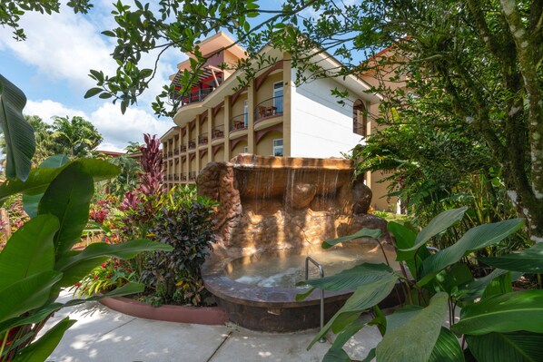 Exterior - Hotel Magic Mountain SPA & Conference center (La Fortuna)