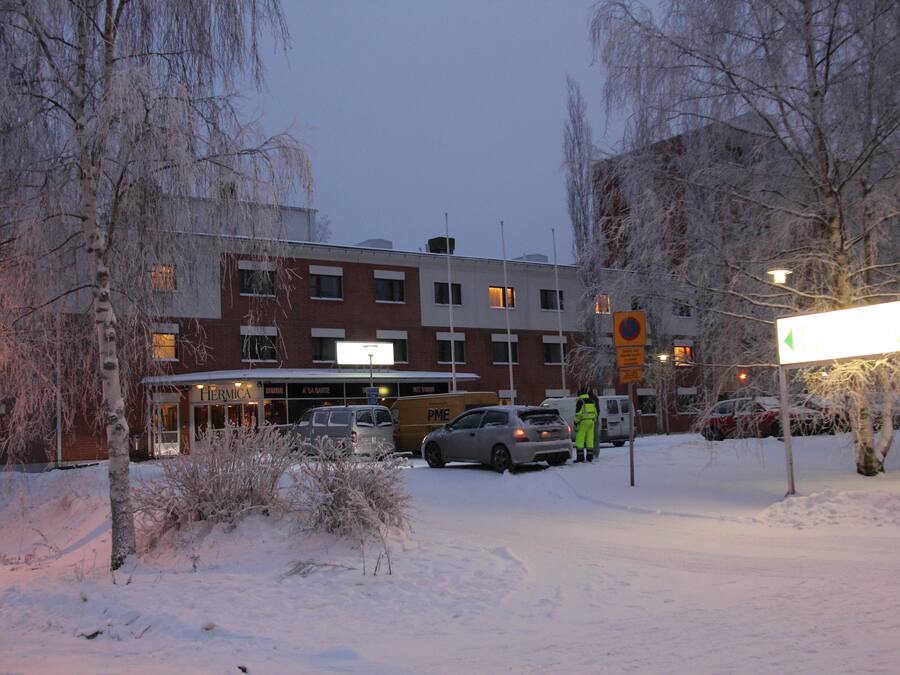 Fassade der Unterkunft – Abend/Nacht