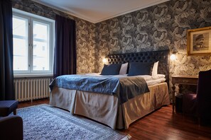 Superior Double Room | Premium bedding, down comforters, minibar, individually decorated - Boutique Hotel Yöpuu (Jyväskylä)