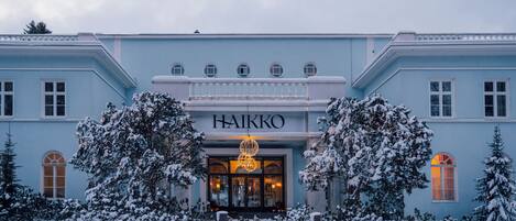 واجهة المنشأة