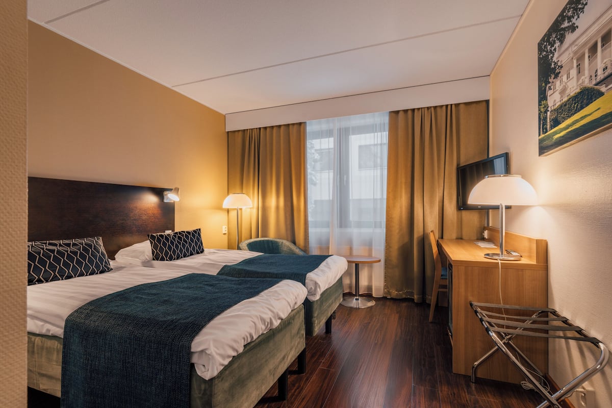 Standard twin - Spa Hotel | Premium bedding, blackout drapes, soundproofing, free WiFi