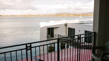 Pool View Two King | Premium bedding, in-room safe, blackout curtains, iron/ironing board