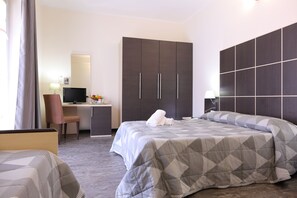 View from property - Hotel Ferrari (Chiavari)