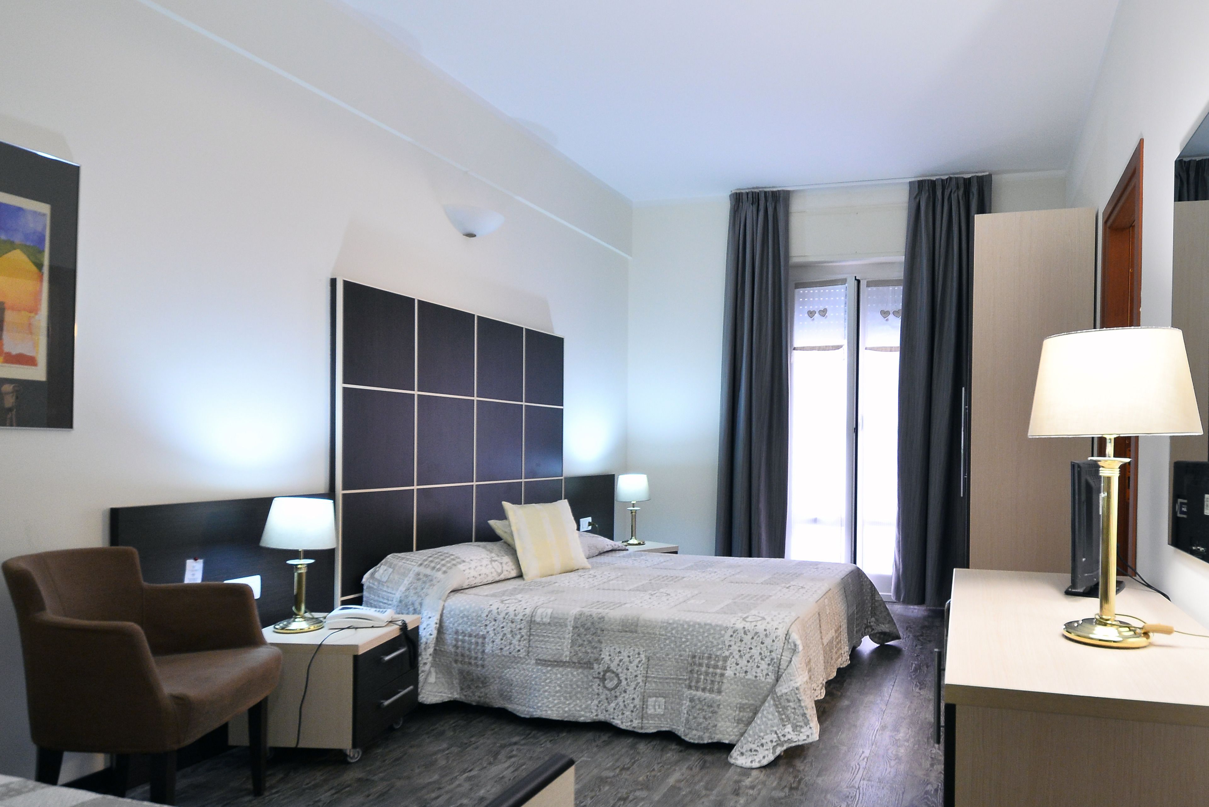 1 bedroom, minibar, in-room safe, desk