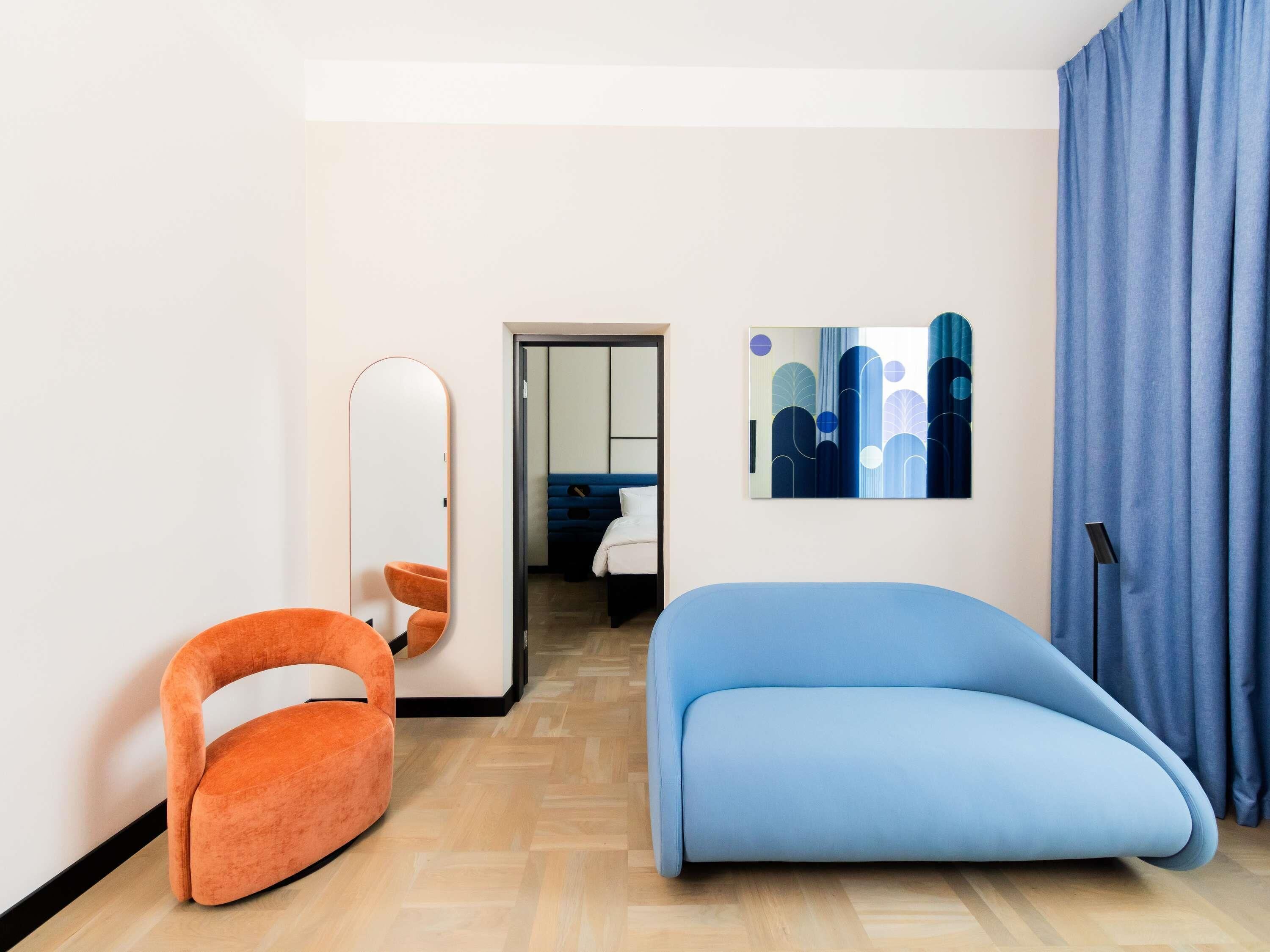 Suite (Tribe Extra) | Hypo-allergenic bedding, in-room safe, desk, laptop workspace