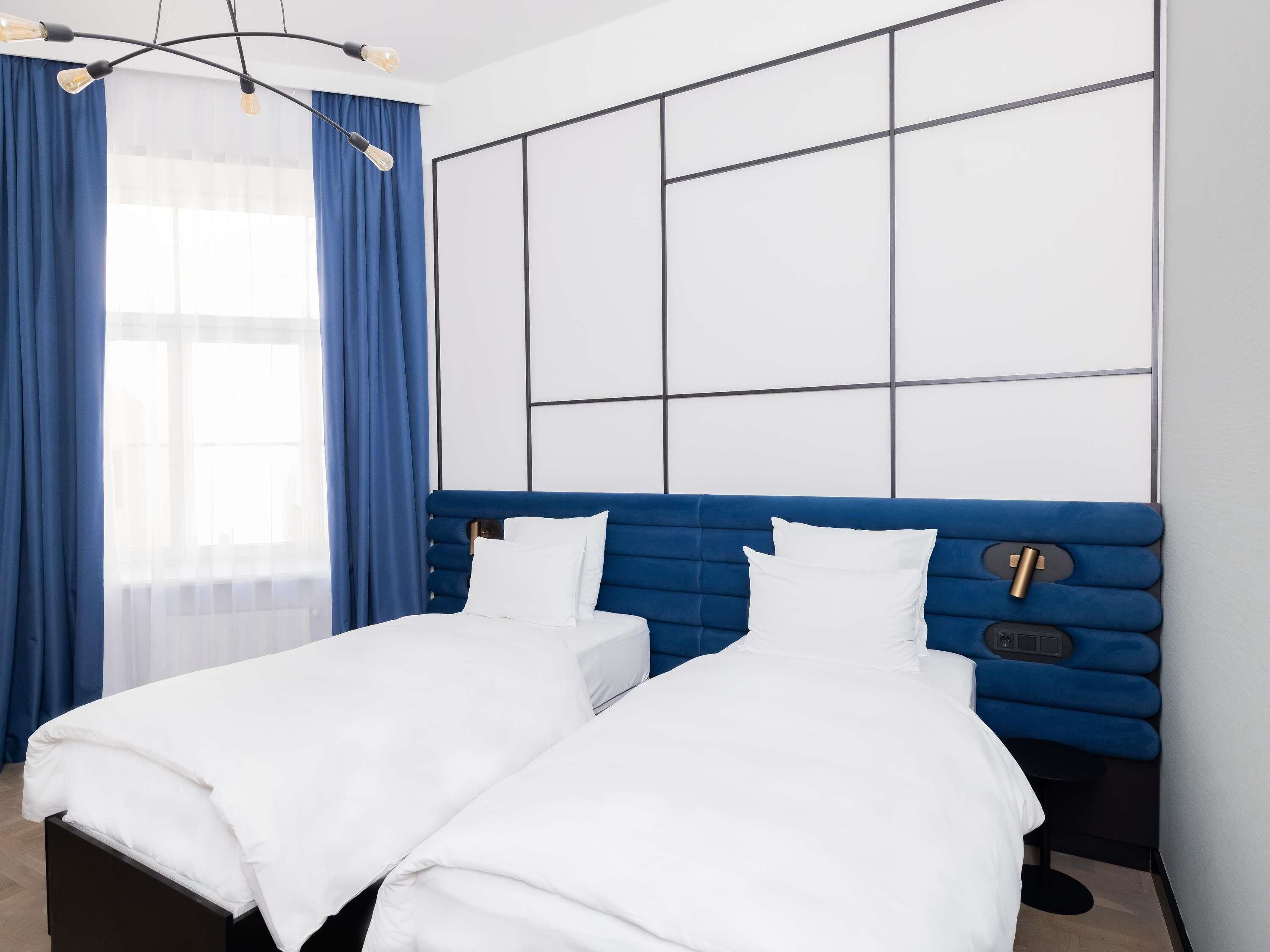 Comfort Twin Room (Tribe Essential) | Hypo-allergenic bedding, in-room safe, desk, laptop workspace