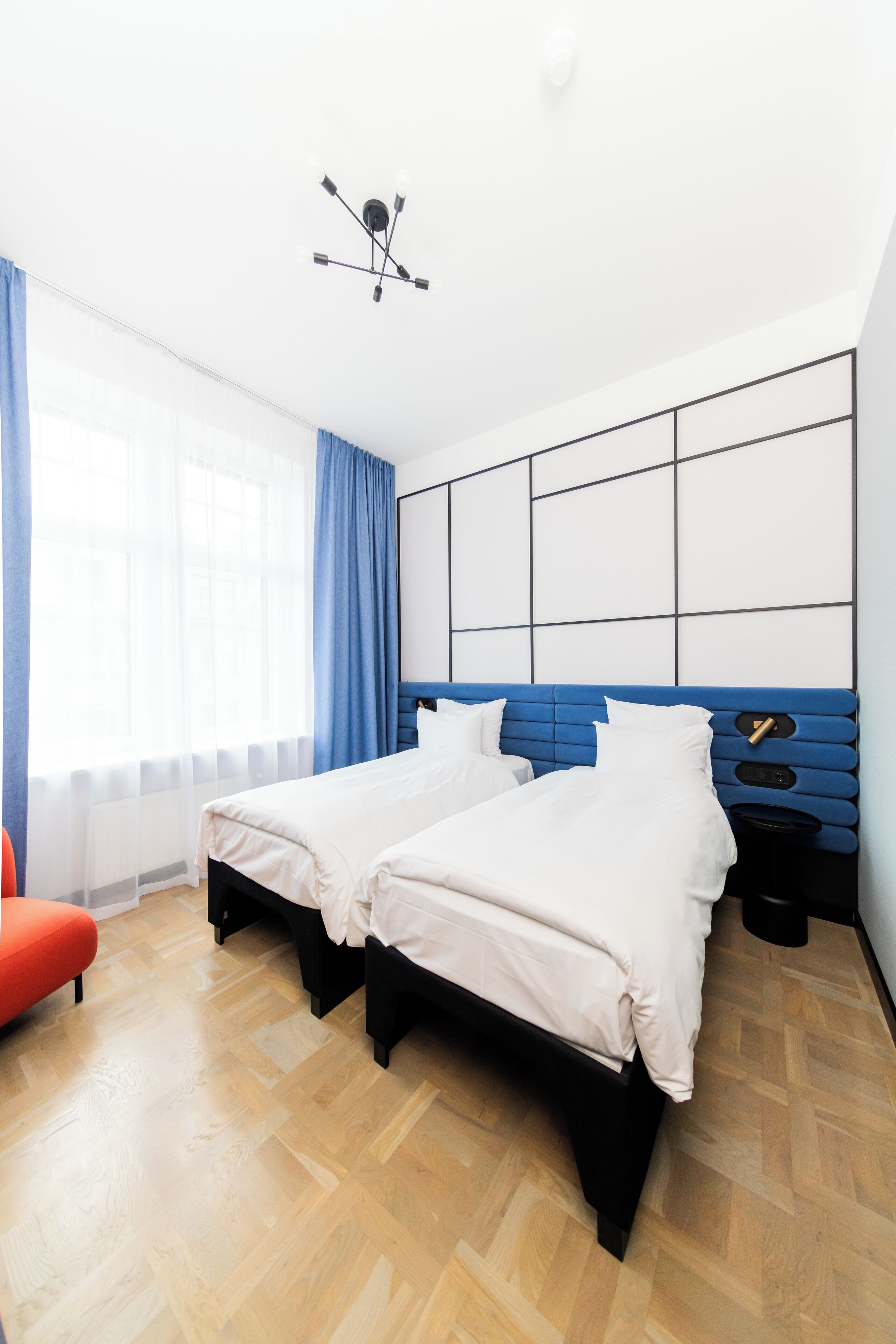 comfort twin room (tribe essential) | hypo-allergenic bedding, in-room safe, desk, laptop workspace